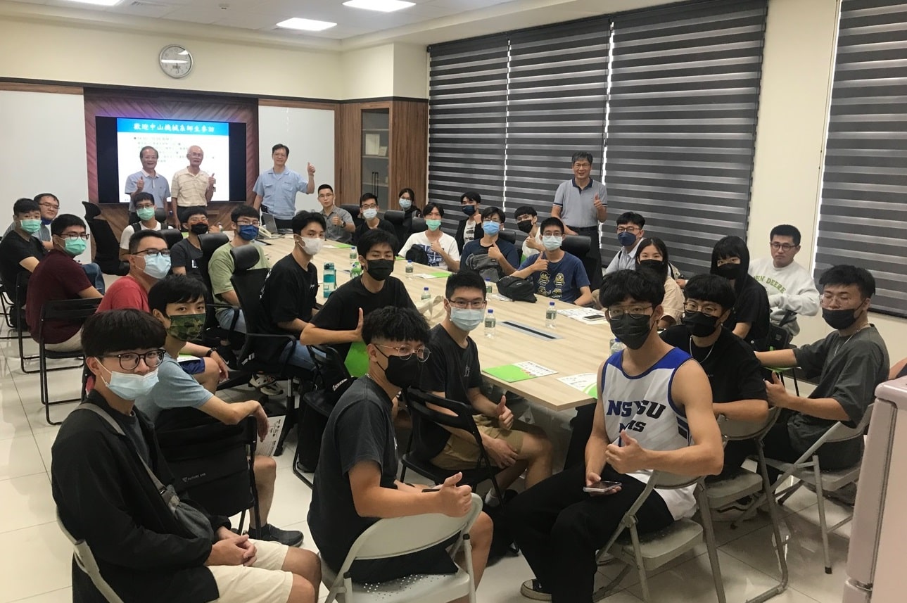 Read more about the article 2022/12- Junior students from -“Department of Mechanical & Electro-Mechanical Engineering National Sun Yat-Sen University” visited the tooling and production sections of Respect Her Industrial Co., Ltd.